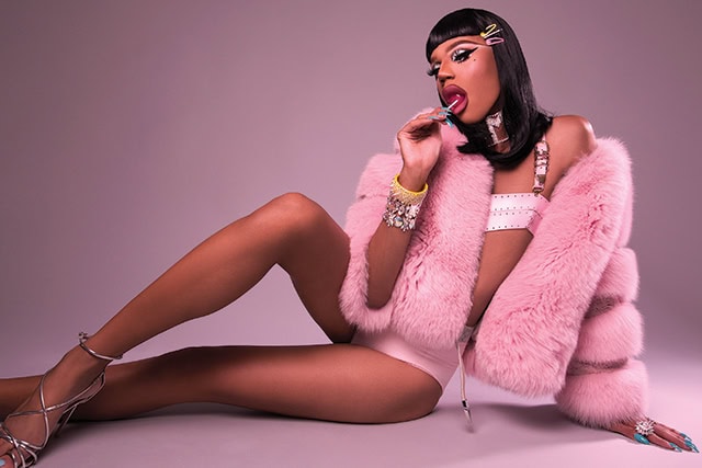 Legs (tradução) - Naomi Smalls - VAGALUME