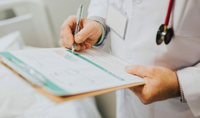 Trans men share their experiences of smear tests with #EndSmearFear