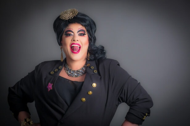 QX meets…Holestar