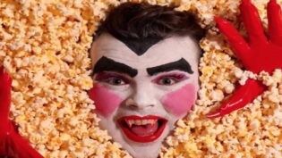 Scaredy Fat is a queer play about being fat at The Pleasance Theatre