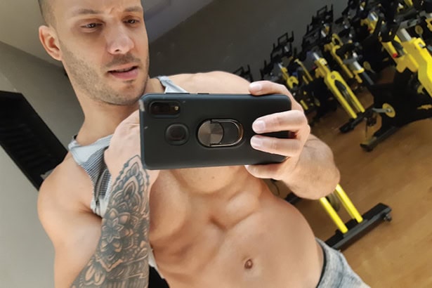 Meet the number one Cam4 gay performer in Latin America