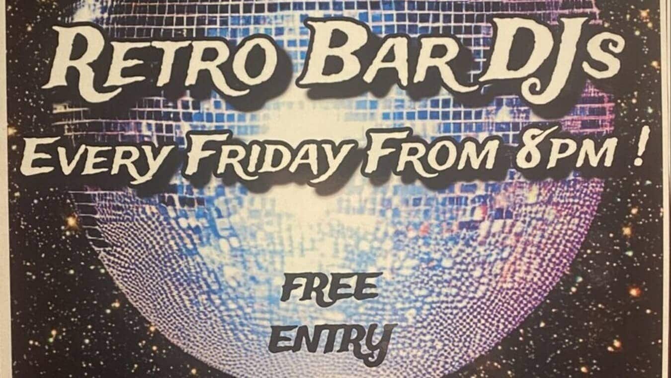 retro bar dis on Friday Night