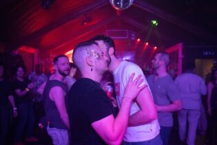 sober clubbing