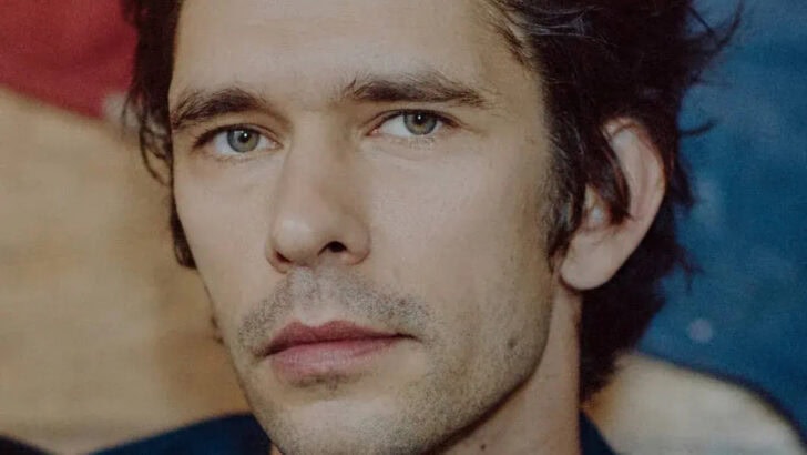 Ben Whishaw stars in Samuel Beckett’s Waiting For Godot at Theatre Royal Haymarket to 14 Dec ’24