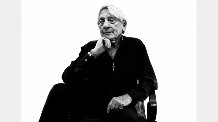 Bari Goddard photo of David Raven AKA Maisie Trollett.