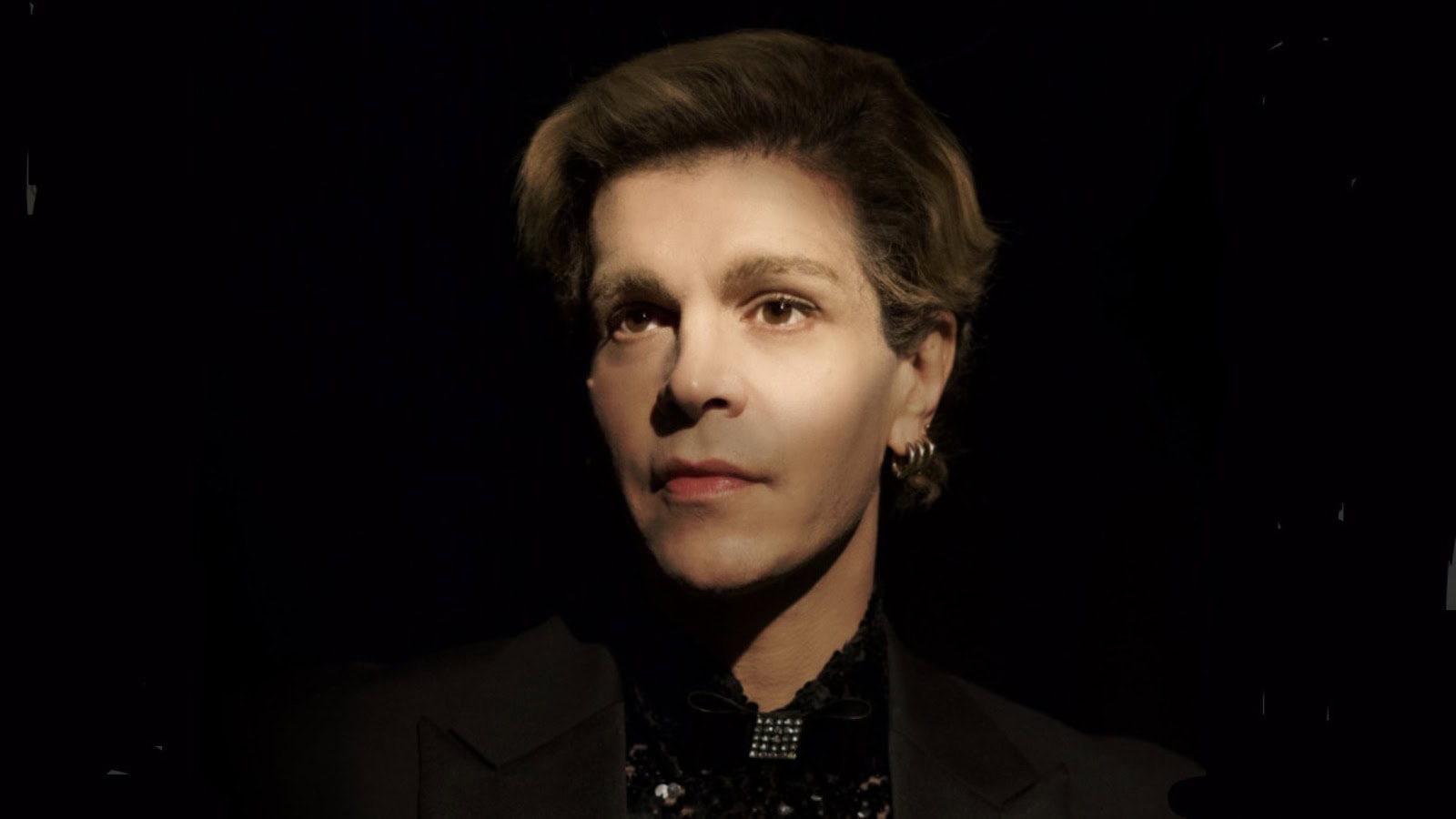 Join Hersh Dagmarr for an intimate evening of song at Dagmarr's Cabaret, featuring a diverse selection from Edith Piaf to Kylie Minogue, at the Circle & Star in North London on Friday, 24 April 2026.