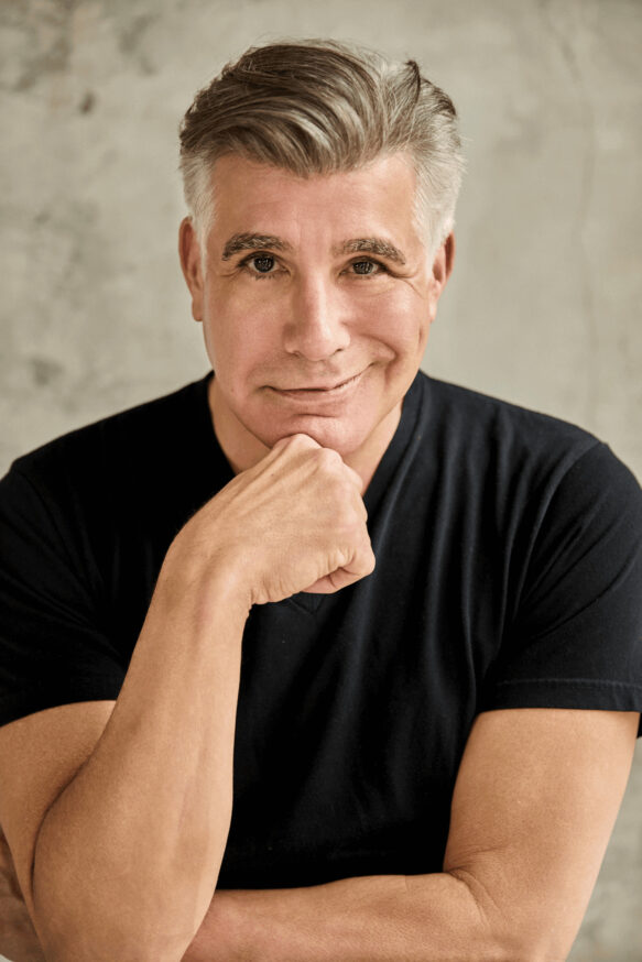 Bryan Batt plays in Here Comes J. Edgar